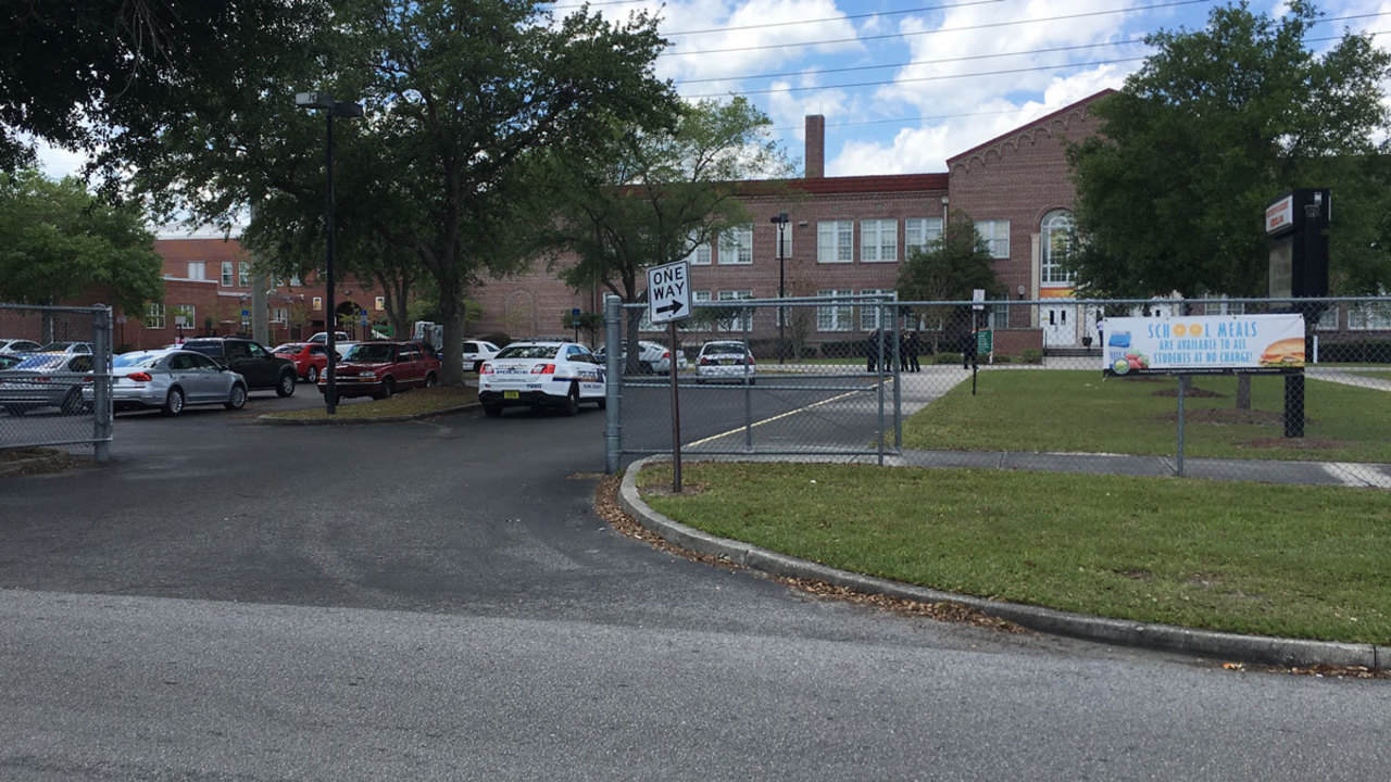 Homemade bomb forces evacuation of Matthew Gilbert Middle School