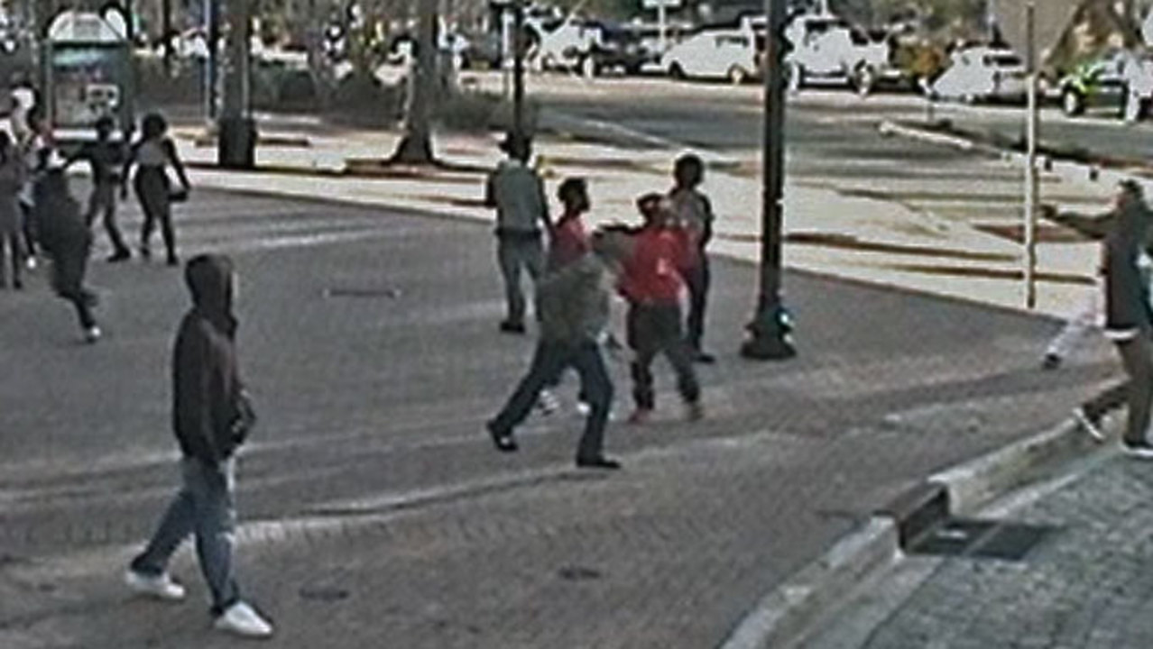 Video recorded selfdefense shooting at Jacksonville Landing