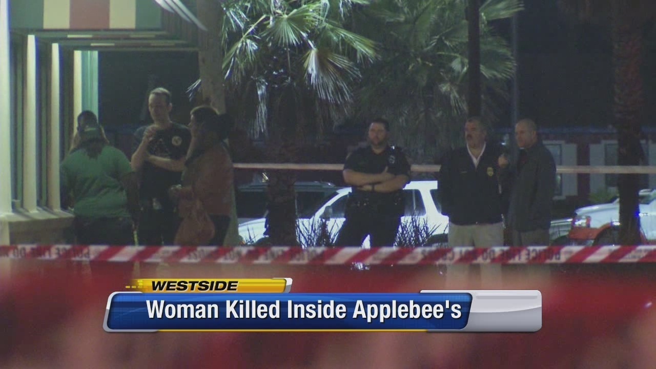 Woman shot inside Westside Applebee's dies