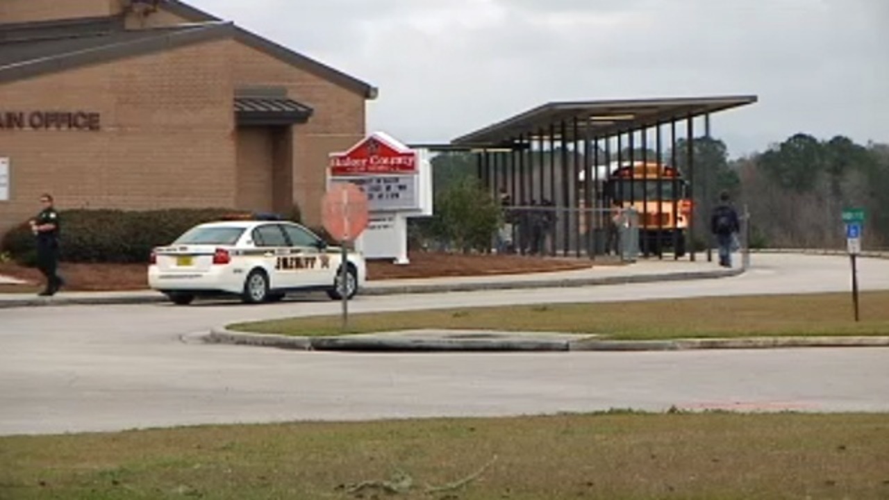 Sheriff rebukes judge's decision to drop school threat charges