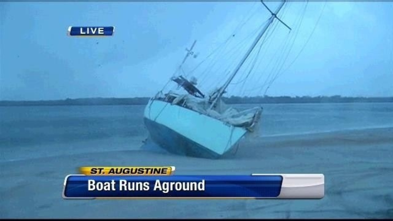 Sailboat runs aground in St. Augustine inlet