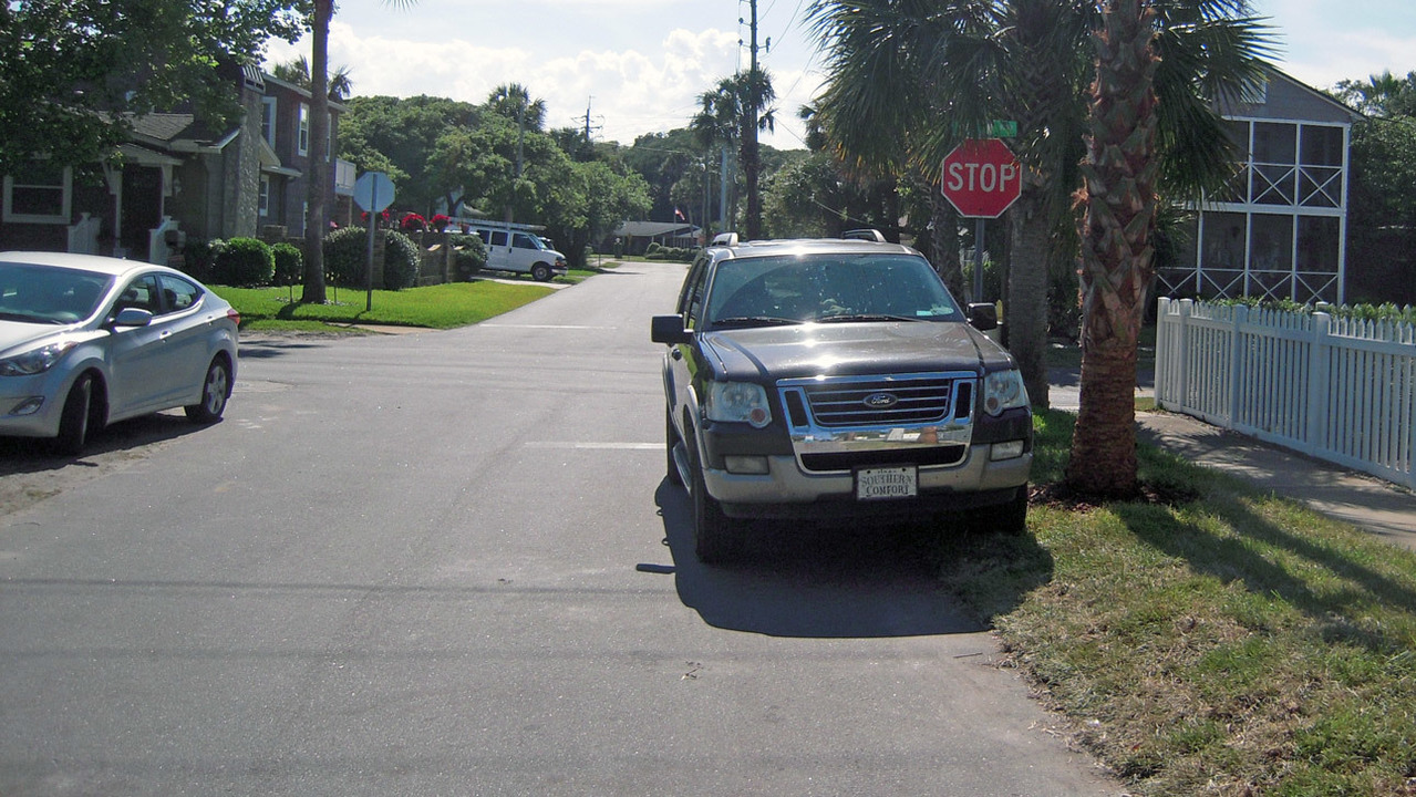 Illegally parked visitors causing headaches in Atlantic Beach