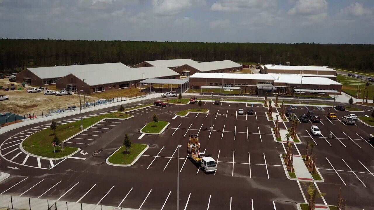 Construction crews hurry to finish new Yulee elementary school