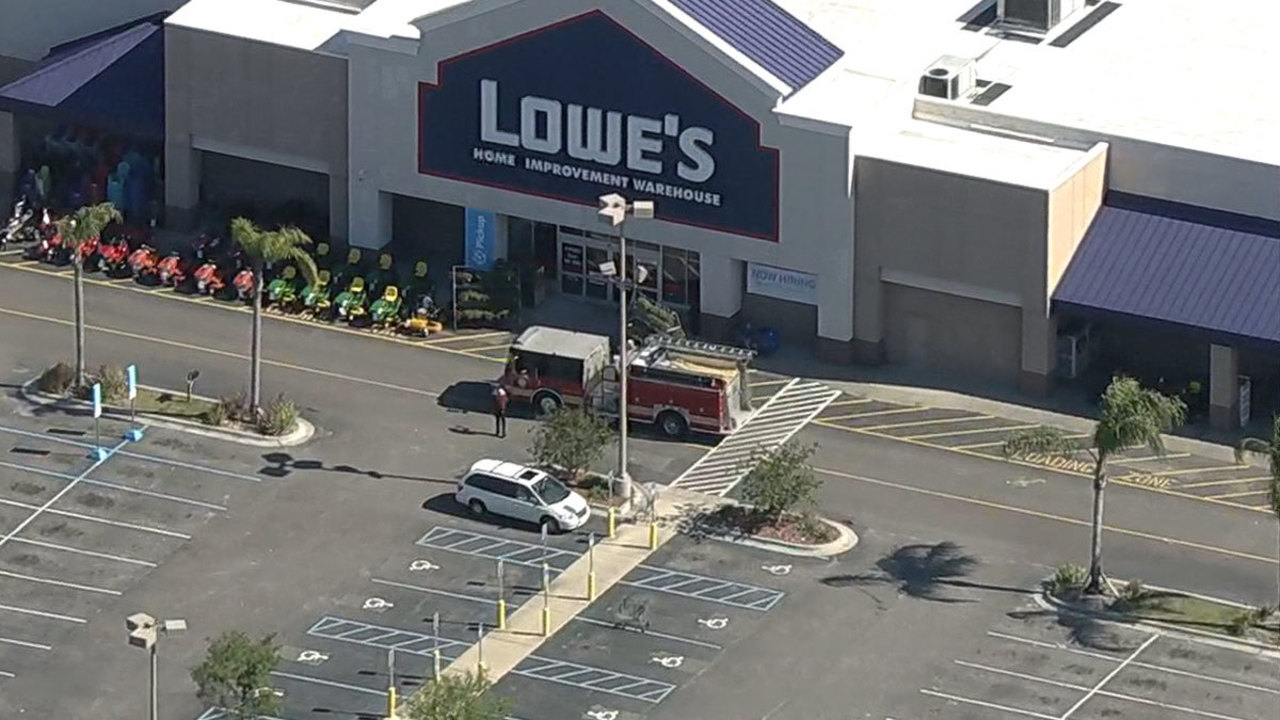 Natural gas leak forces evacuation of Lowe�s in Yulee
