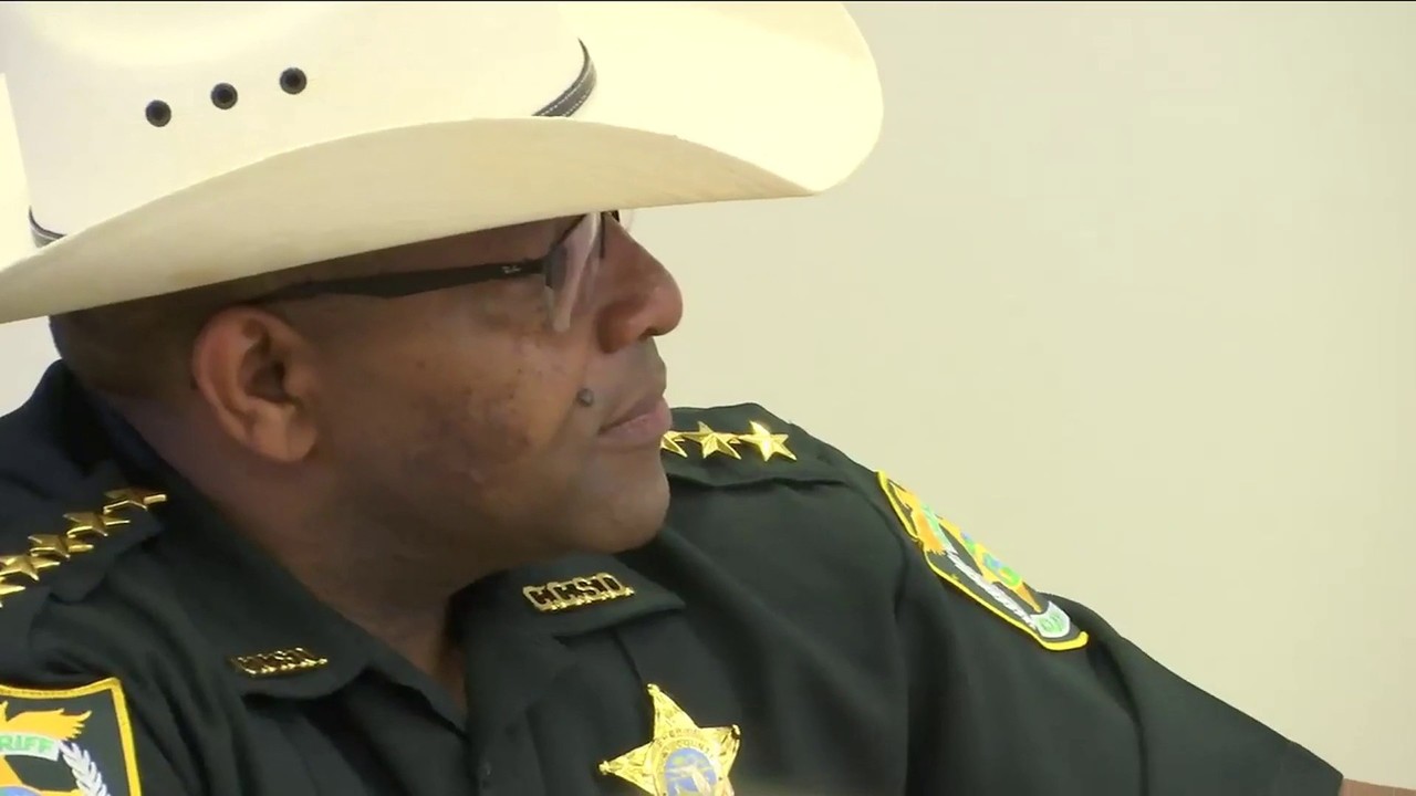 sheriff wouldnt even hesitate to arrest officials over sheriff security officer