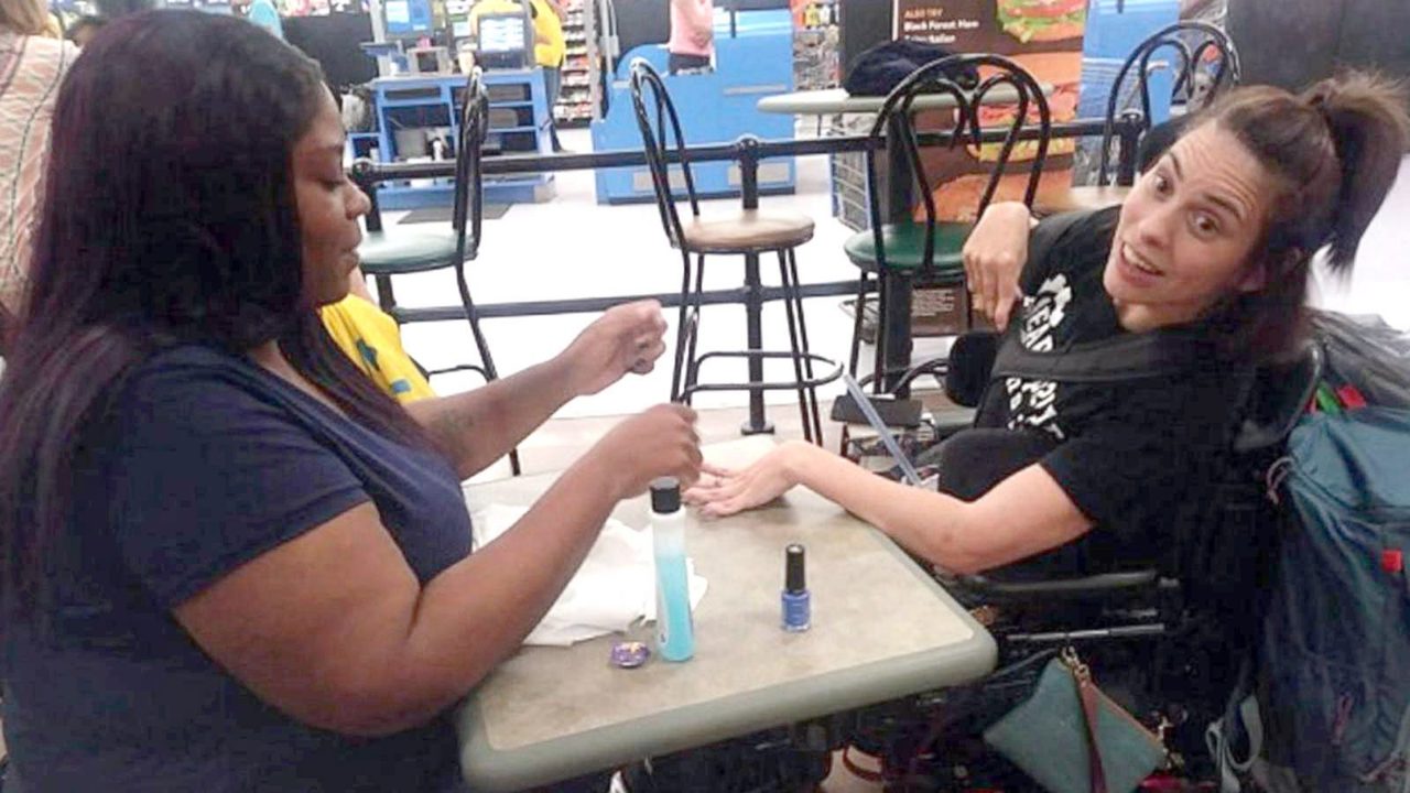 Walmart cashier paints disabled woman's nails when salon refuses
