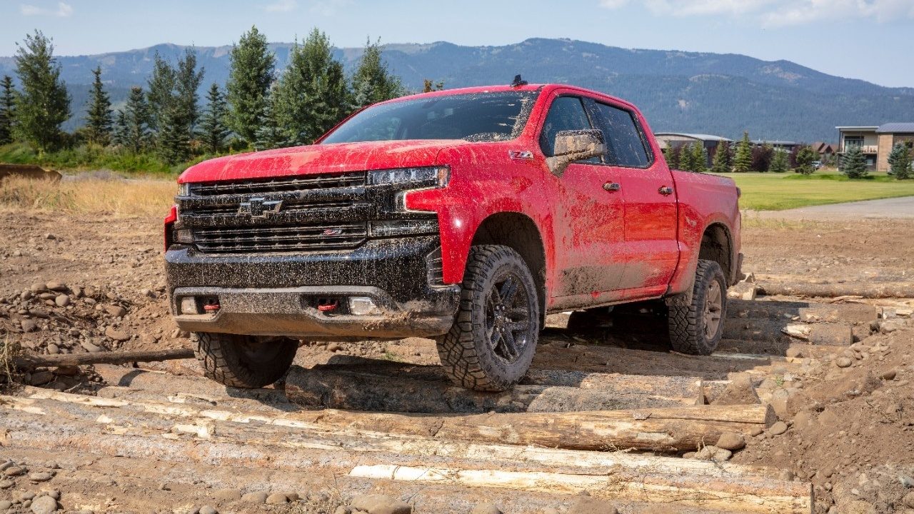 Does Chevy's 2019 Silverado miss the mark? Does Chevy's 2019 Silverado miss the mark?
