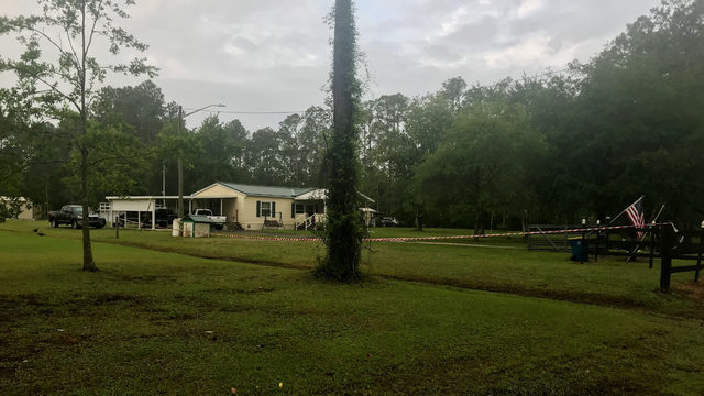 Gunman dead after shooting 2 women near Jacksonville National Cemetery