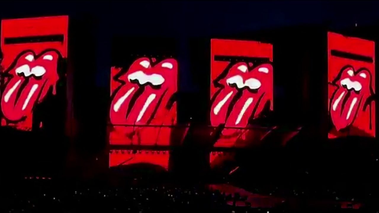 Fans waited eagerly for Rolling Stones to 'Start Me Up'